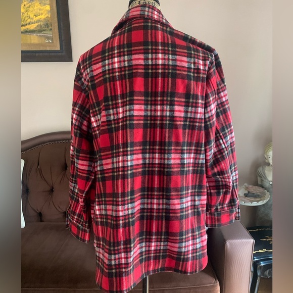 Oversized thick red plaid flannel/jacket - Picture 3 of 4